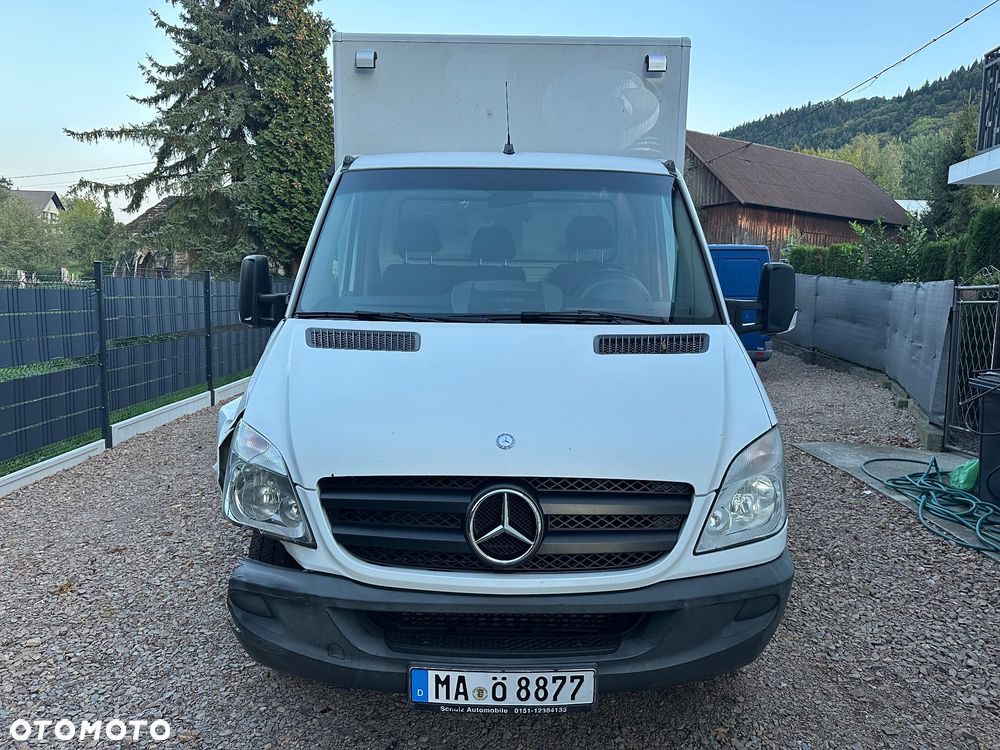 Mercedes-Benz Sprinter - 2