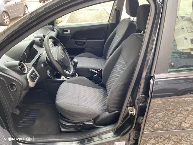 Ford Fiesta 1.25 X-Trend - 4