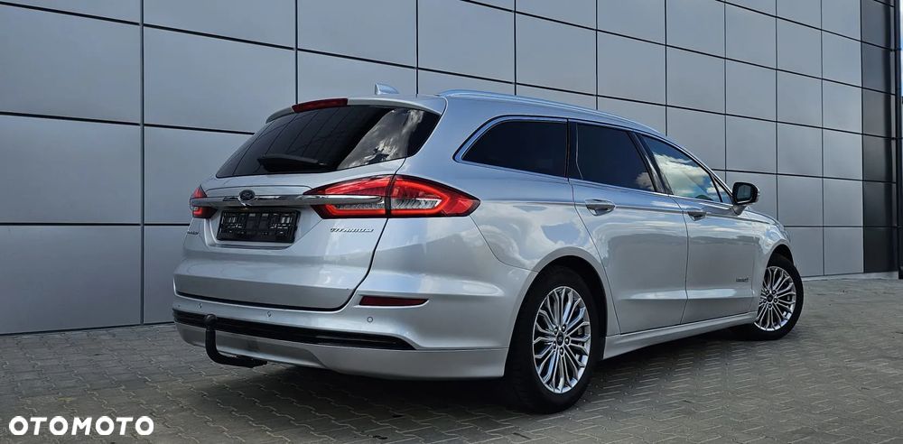 Ford Mondeo 2.0 Hybrid Titanium - 19