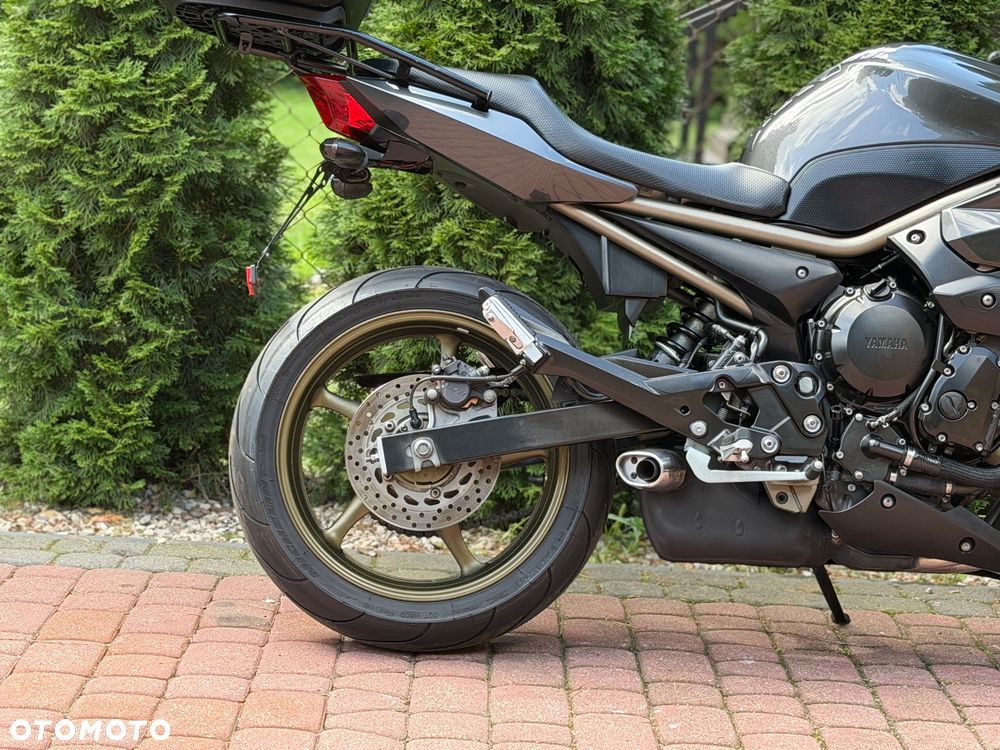 Yamaha XJ - 9