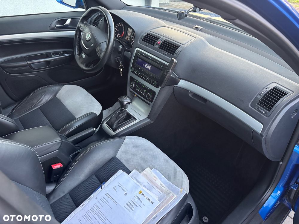 Skoda Octavia 2.0 TDI CR DPF DSG RS - 6