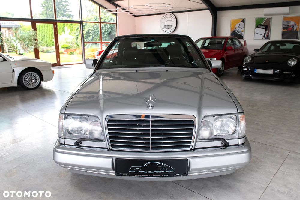 Mercedes-Benz Klasa E - 33