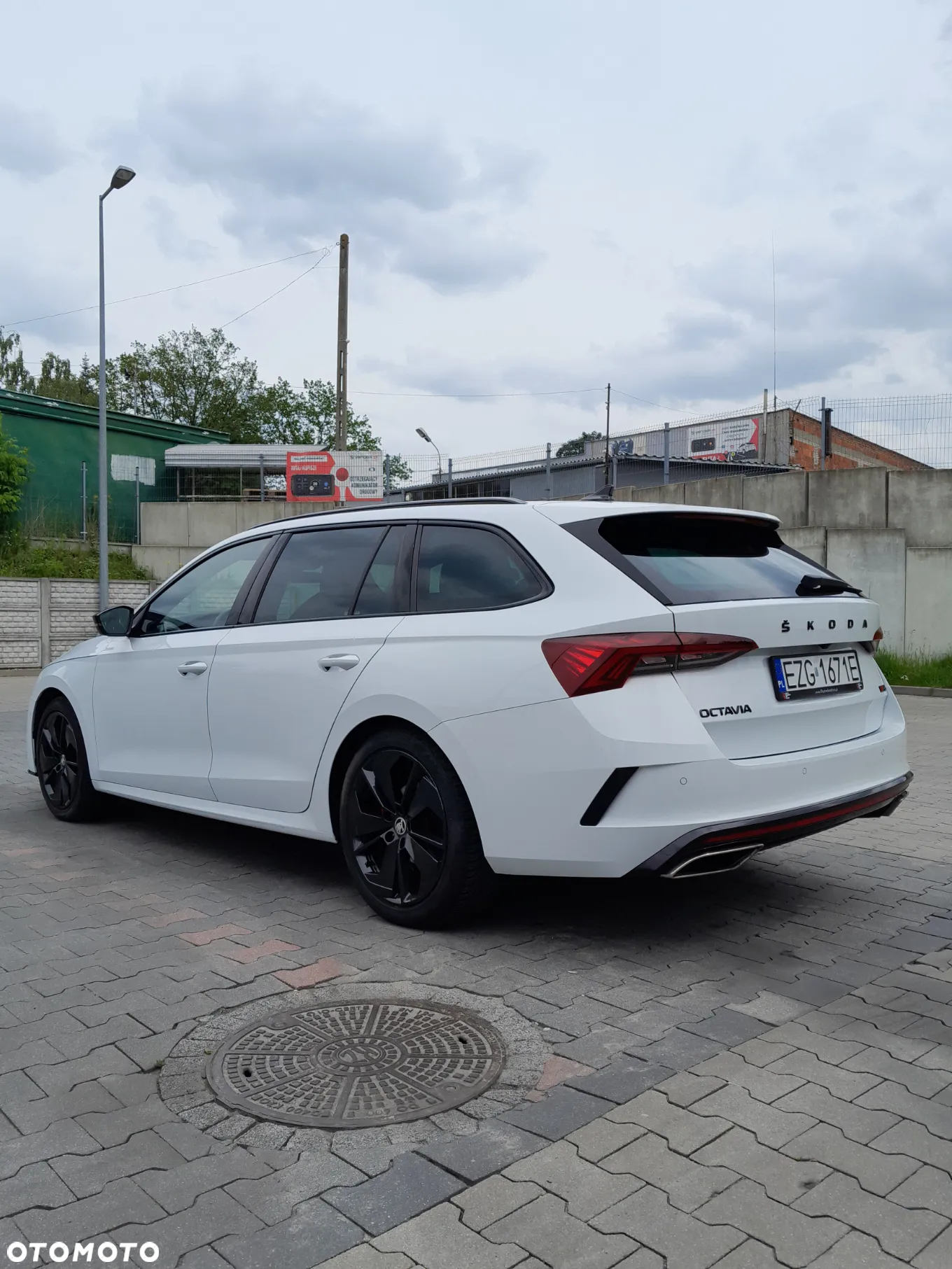 Skoda Octavia 2.0 TDI DSG 4x4 RS Plus - 4