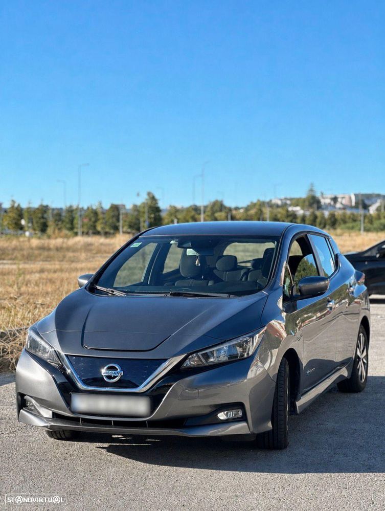 Nissan Leaf - 1