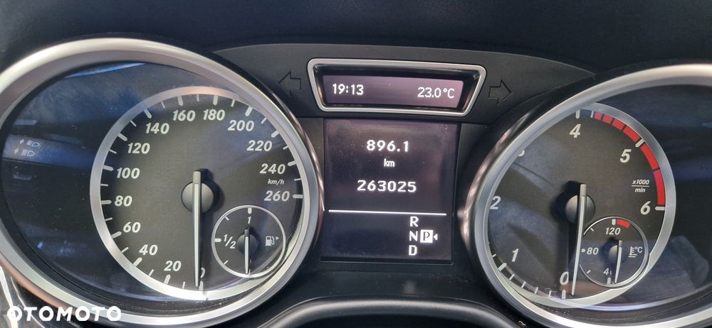 Mercedes-Benz ML 350 BlueTEC 4MATIC 7G-TRONIC - 13