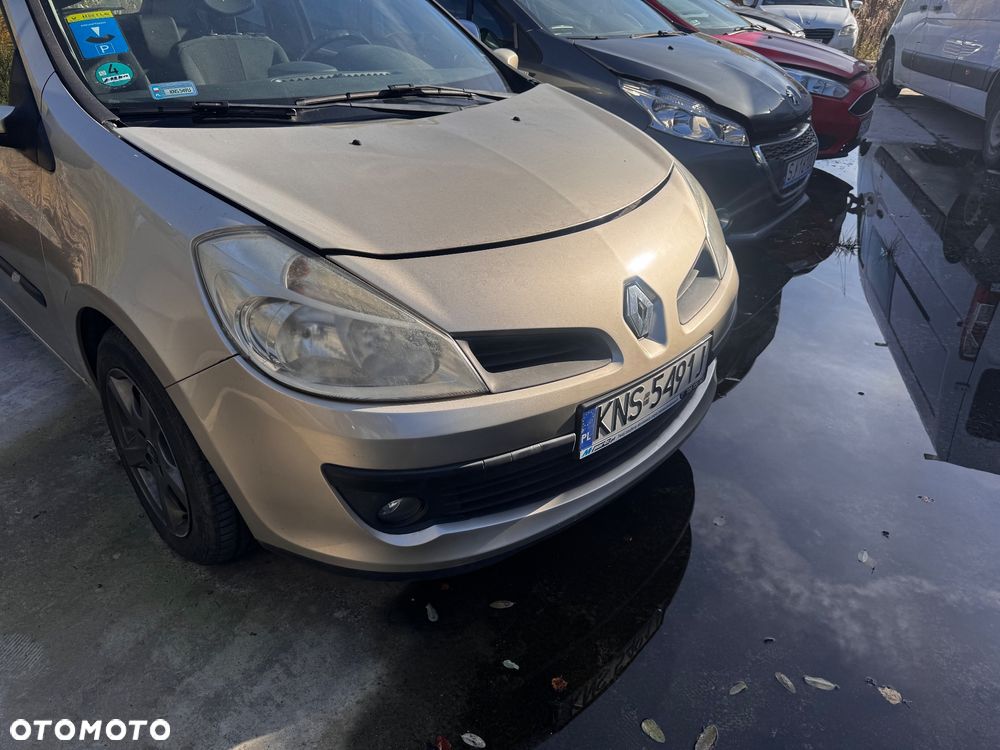 Renault Clio - 2