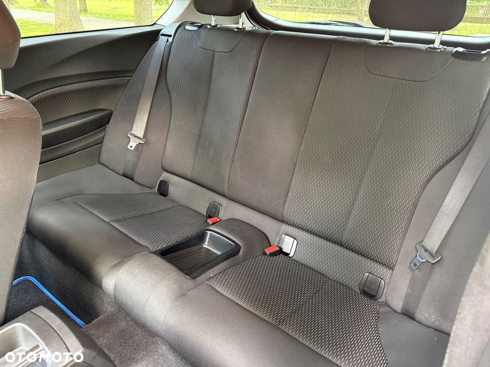 BMW Seria 1 114i - 22