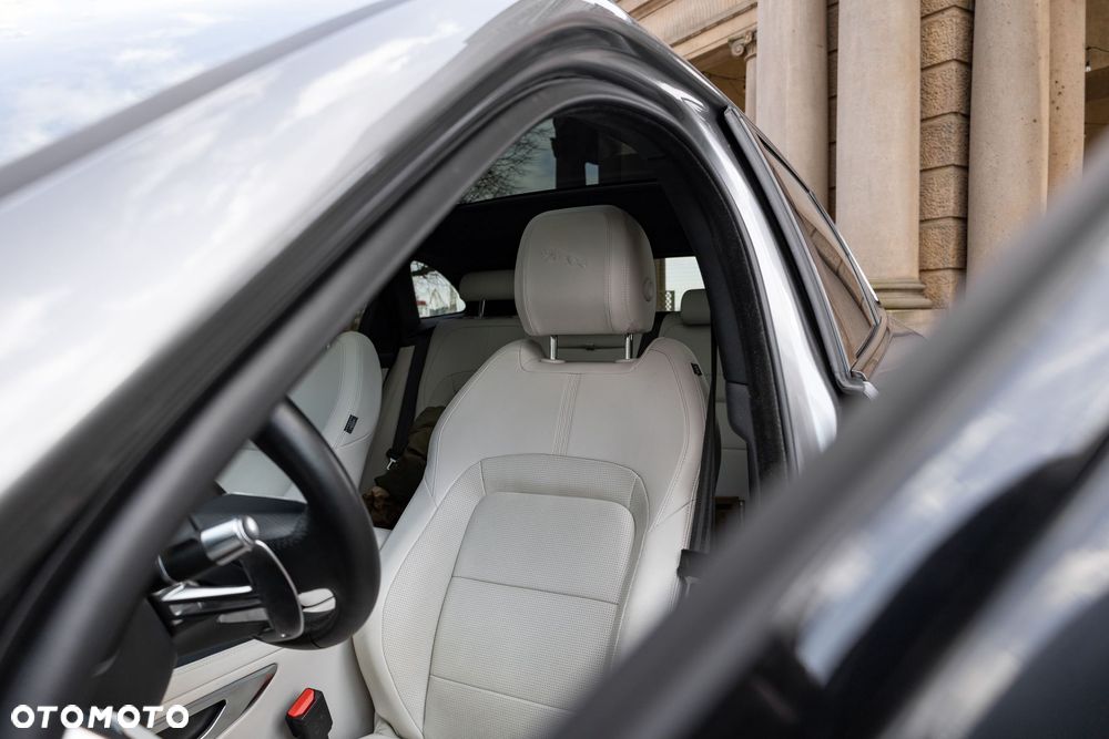 Jaguar F-Pace 3.0 TDV6 AWD R-Sport - 6