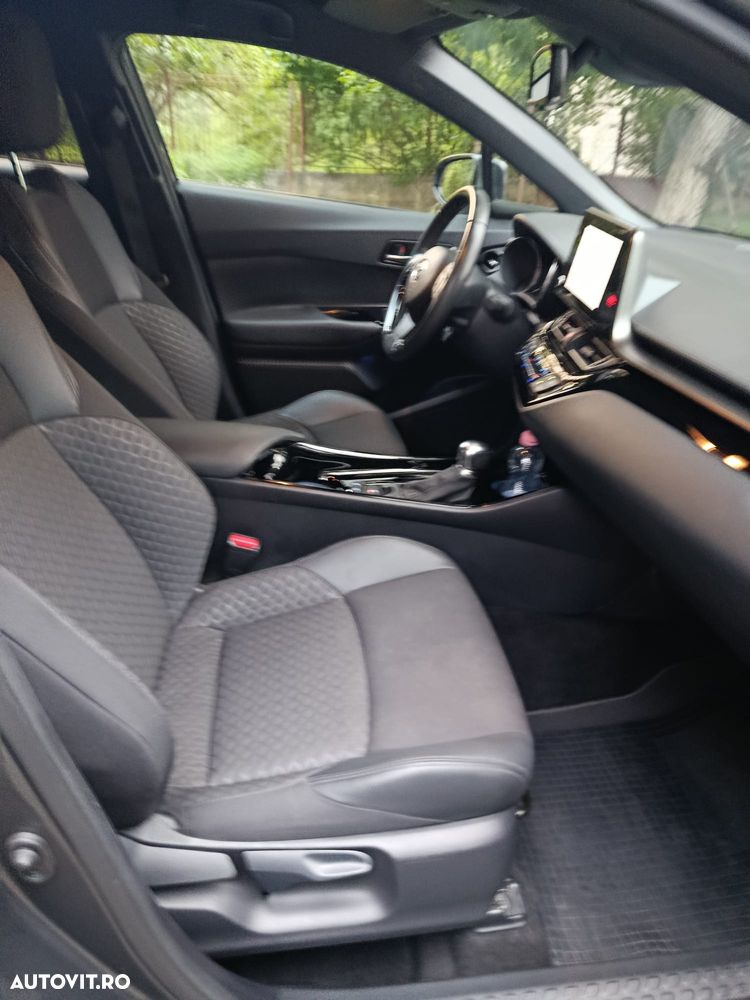Toyota C-HR - 6