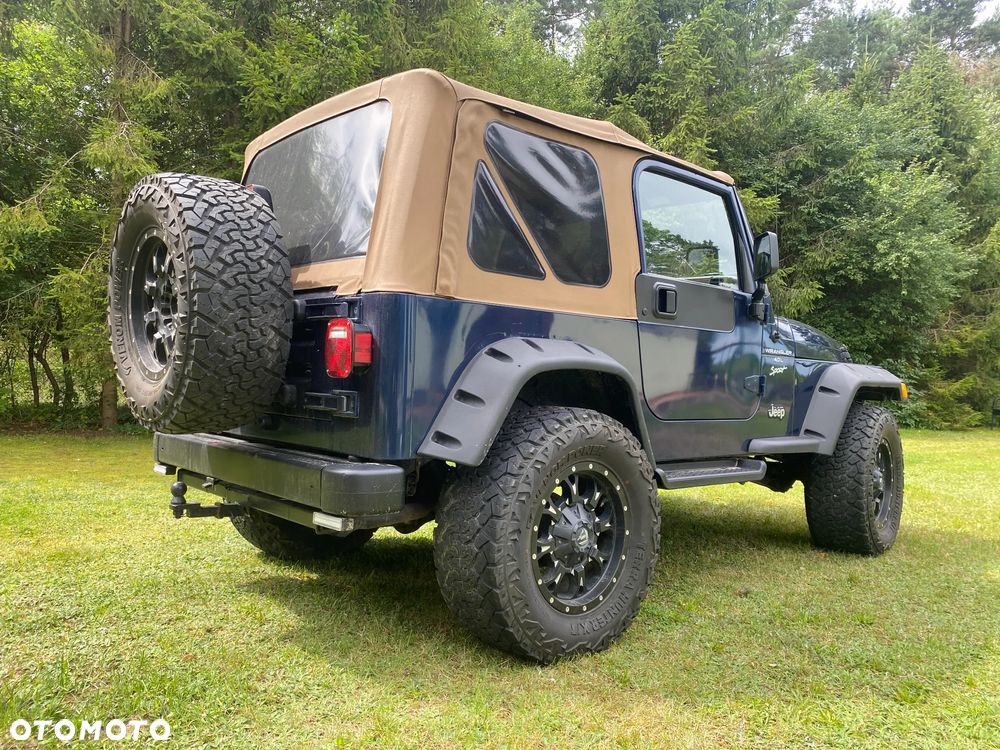 Jeep Wrangler 4.0 Sport - 8