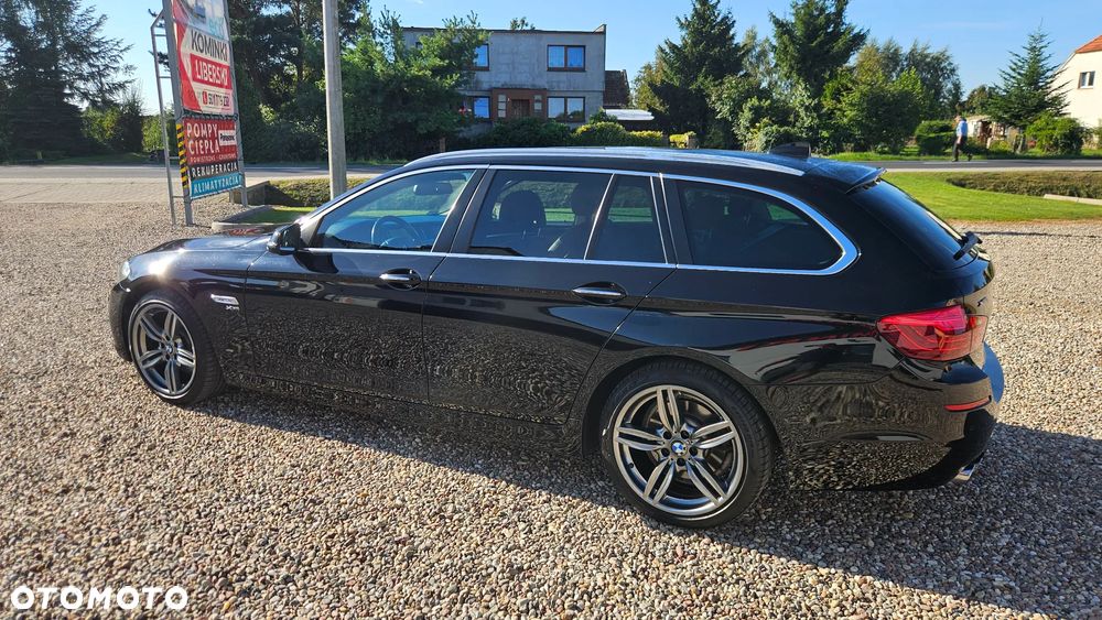 BMW Seria 5 520d xDrive - 10