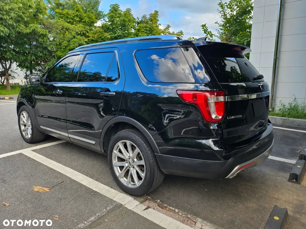 Ford Explorer - 7