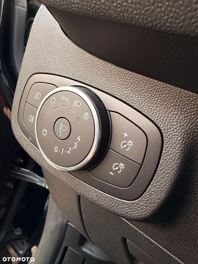 Ford Fiesta 1.0 EcoBoost Titanium - 14