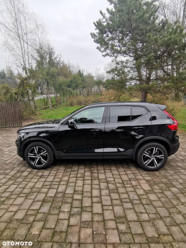 Volvo XC 40 D4 AWD Geartronic R-Design - 4