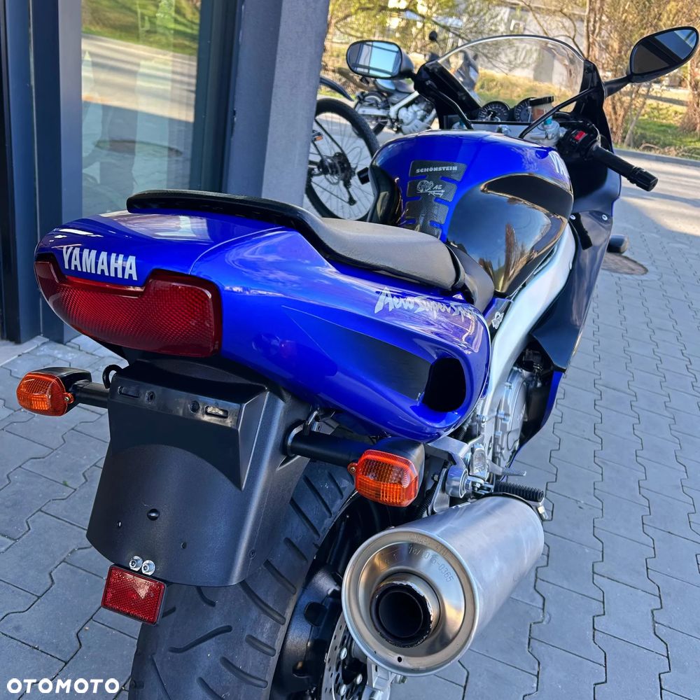 Yamaha Thunderace - 18