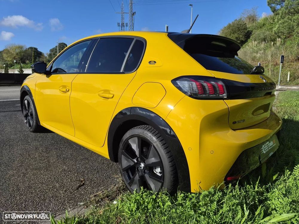 Peugeot e-208 50 kWh GT - 3