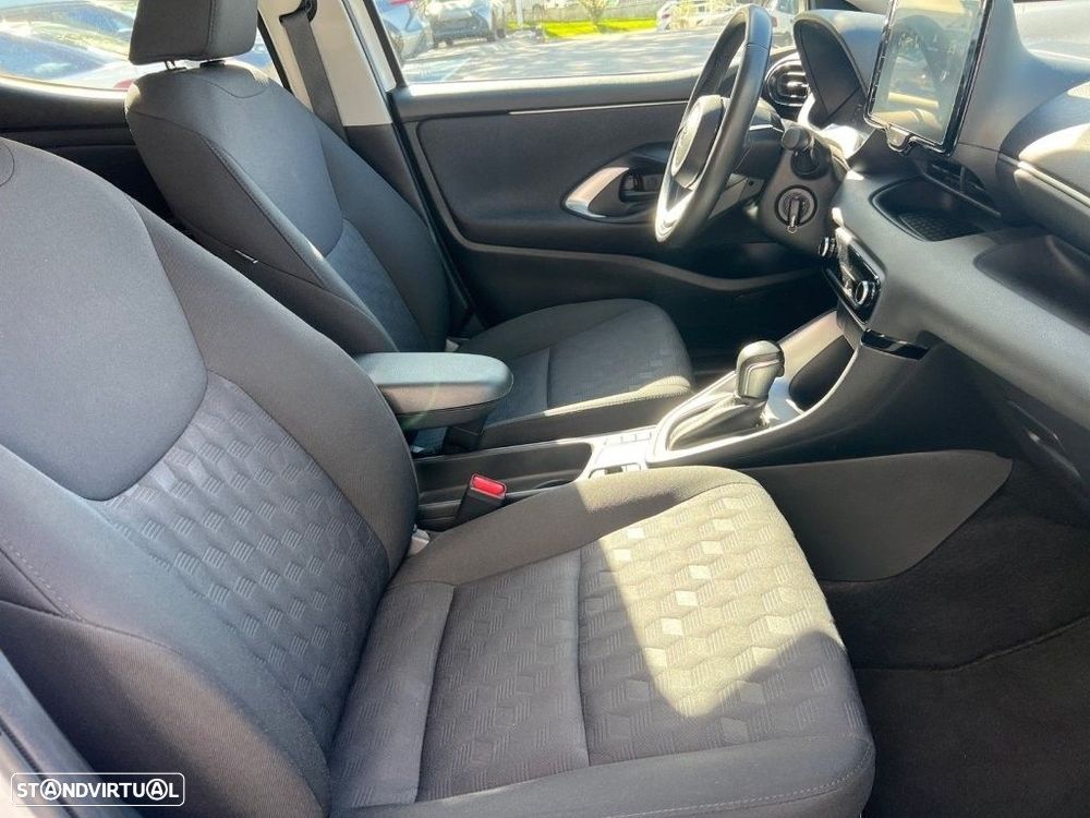 Toyota Yaris - 22