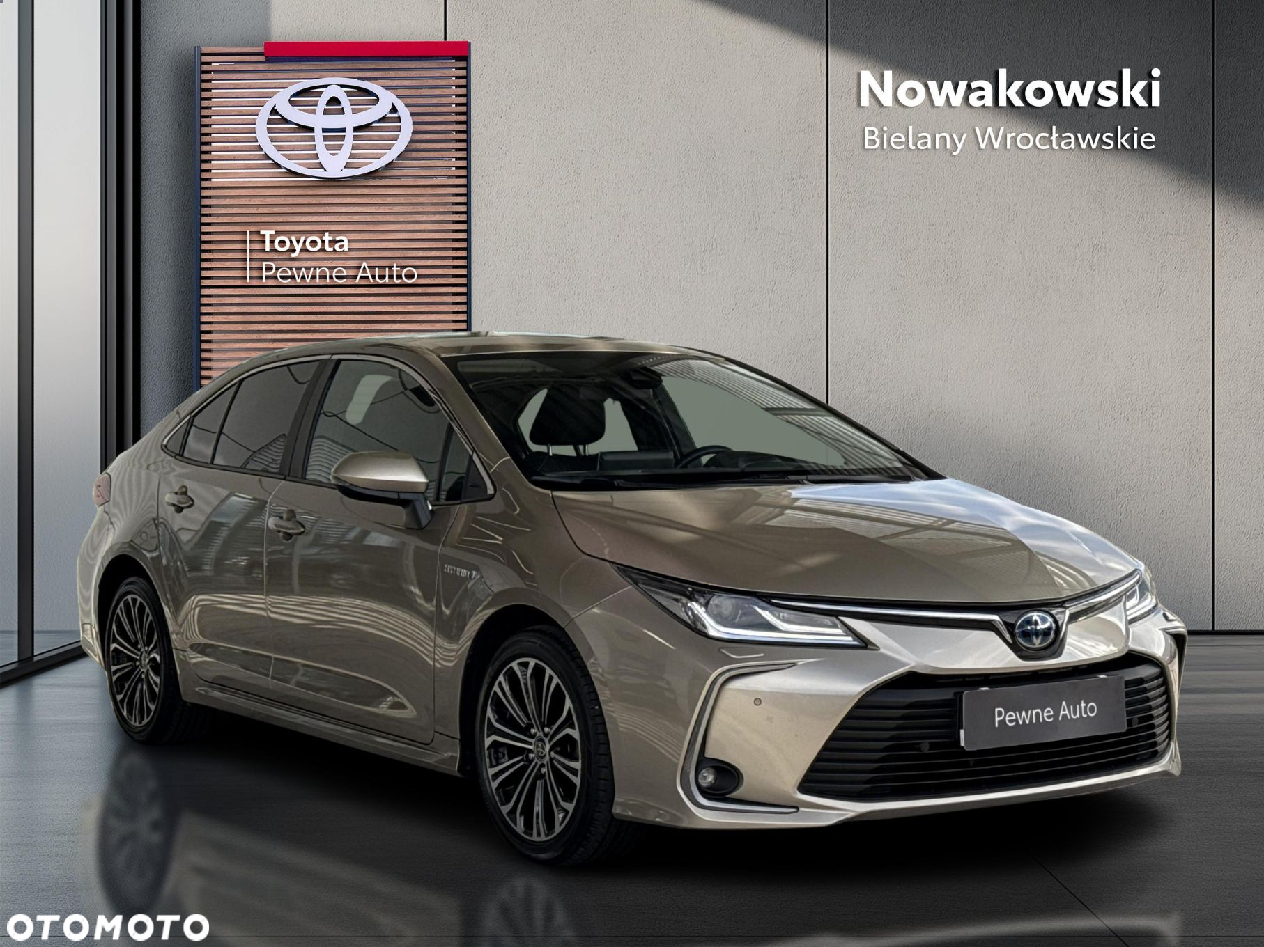Toyota Corolla 1.8 Hybrid Comfort - 7