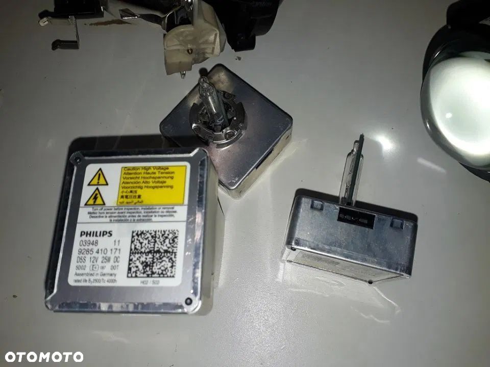 Żarnik Żarówka xenon D5S oryginał OPEL CORSA E SKODA RAPID naprawa regeneracja l - 1