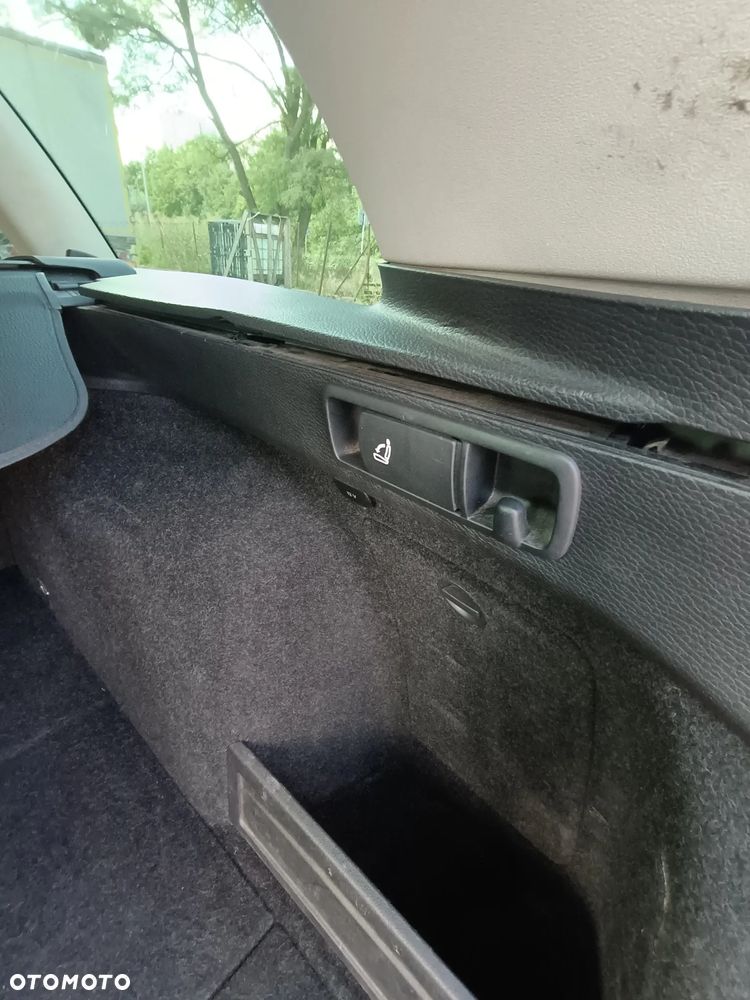 Volkswagen Passat 2.0 TDI DPF Comfortline - 22