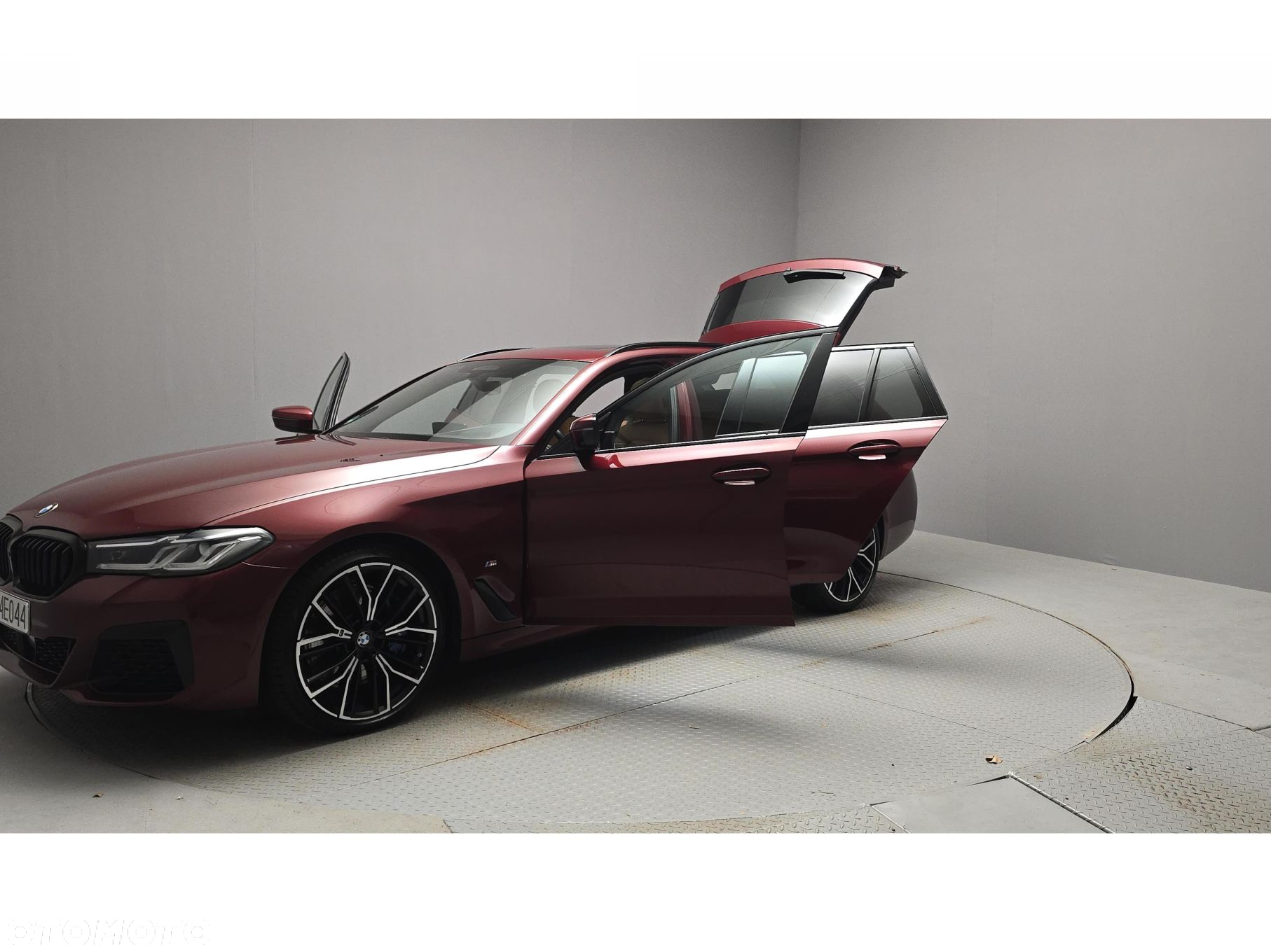 BMW Seria 5 - 13