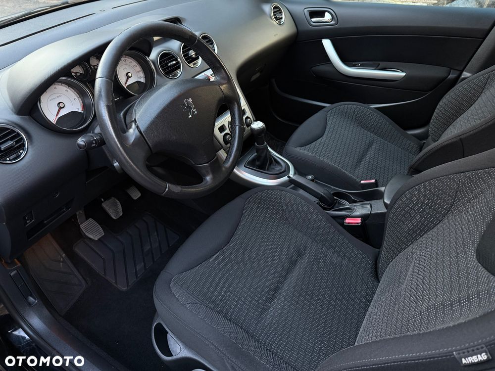 Peugeot 308 120 VTi Platinum - 25