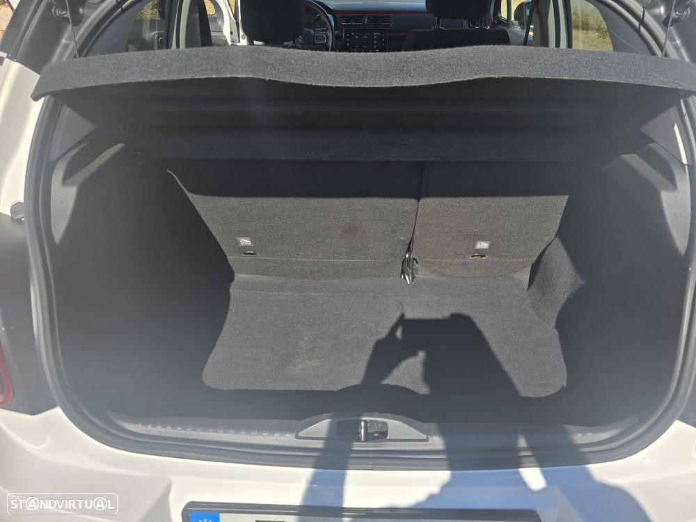 Citroën C3 1.2 PureTech Shine - 6