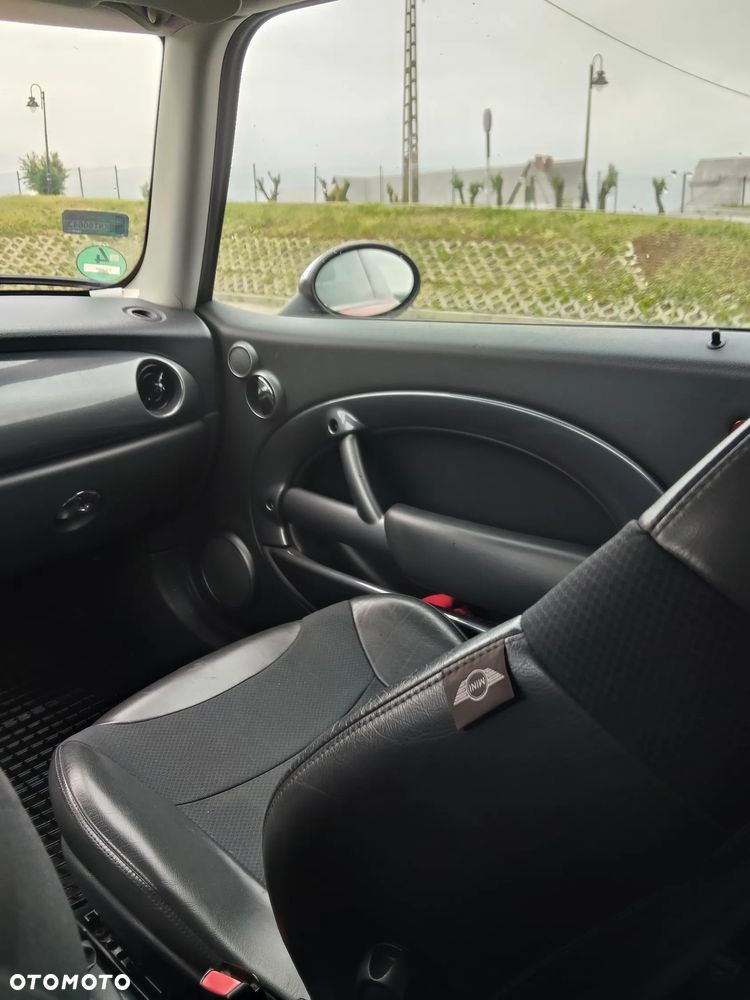 MINI Cooper Standard - 8