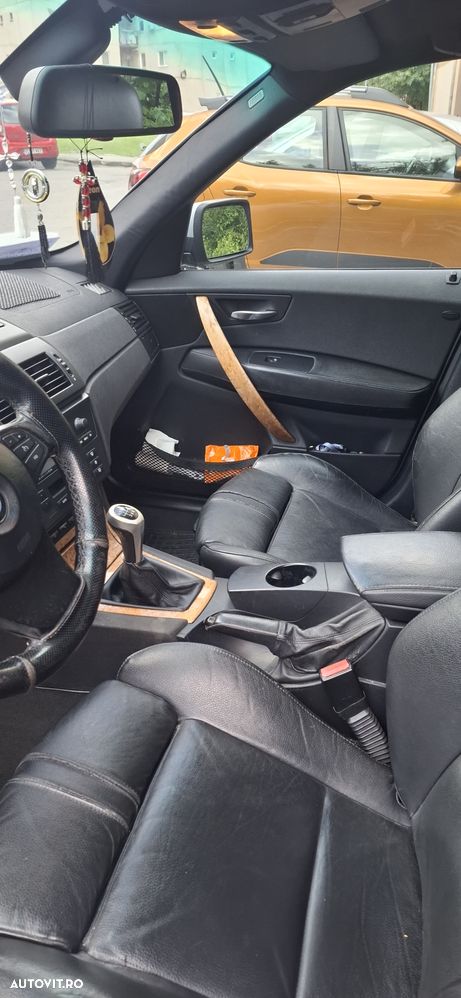 BMW X3 2.0d - 8