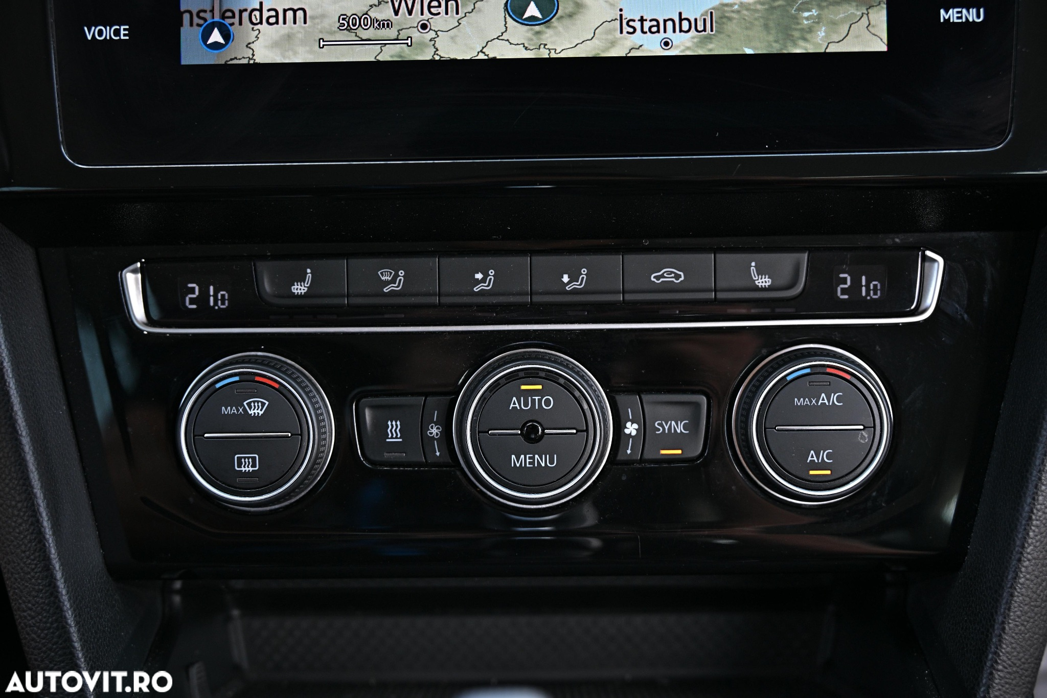 Volkswagen Passat Variant 2.0 TDI DSG (BlueMotion Technology) Highline - 26