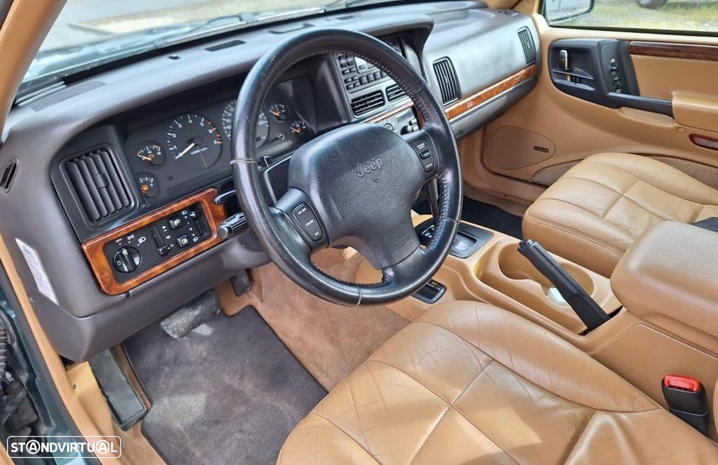 Jeep Grand Cherokee 5.2 Limited - 17