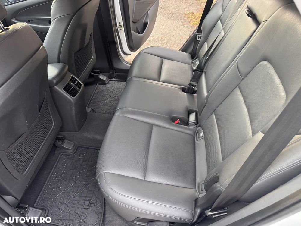 Hyundai Tucson 2.0 CRDI 4WD Automatik Premium - 10