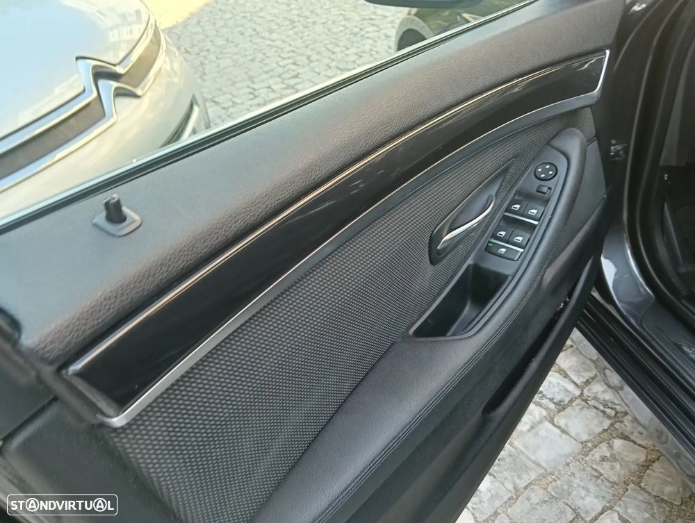 BMW 520 d Touring Aut. Luxury Line - 39