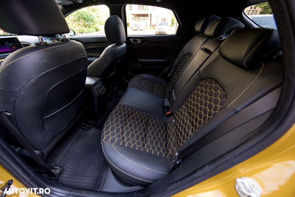 Kia XCeed 1.4 T-GDI 7DCT Style+ - 29