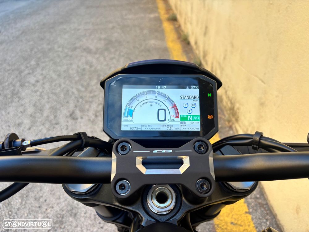 Honda CB 1000RA Black Edition - 4