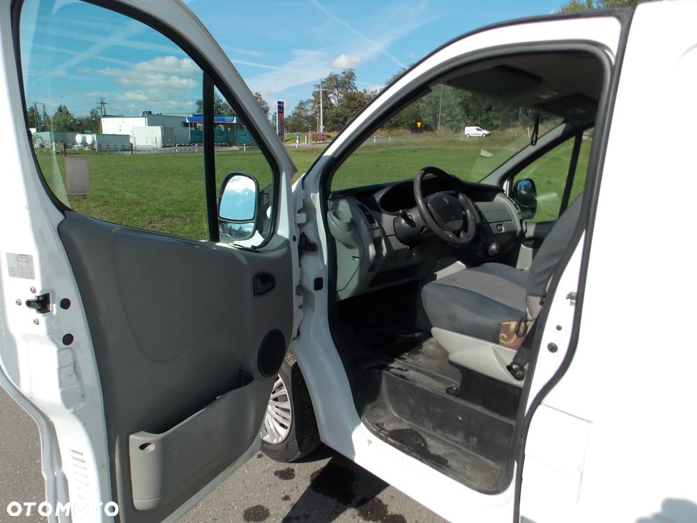 Renault Trafic 2 - 6