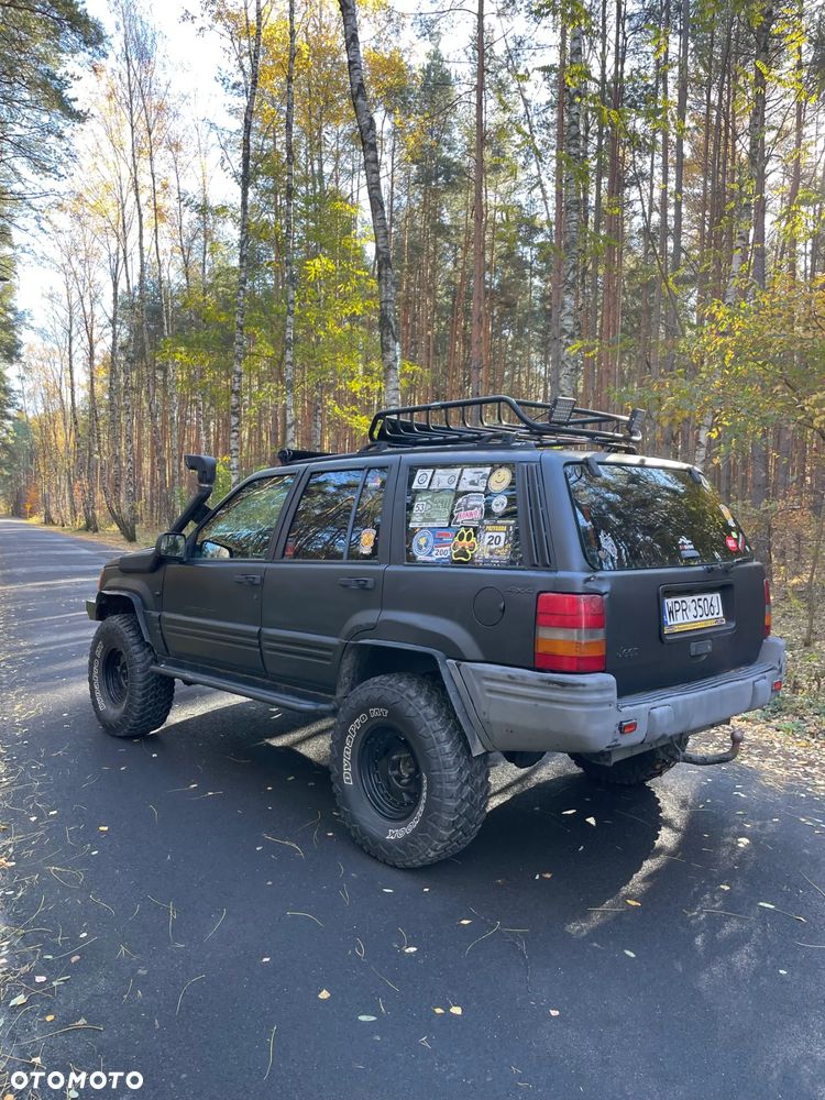 Jeep Grand Cherokee - 2