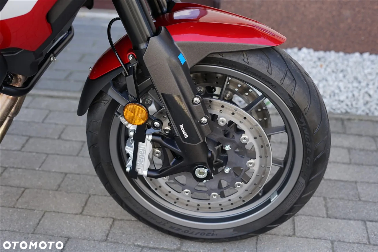 Benelli TRK 502 - 12