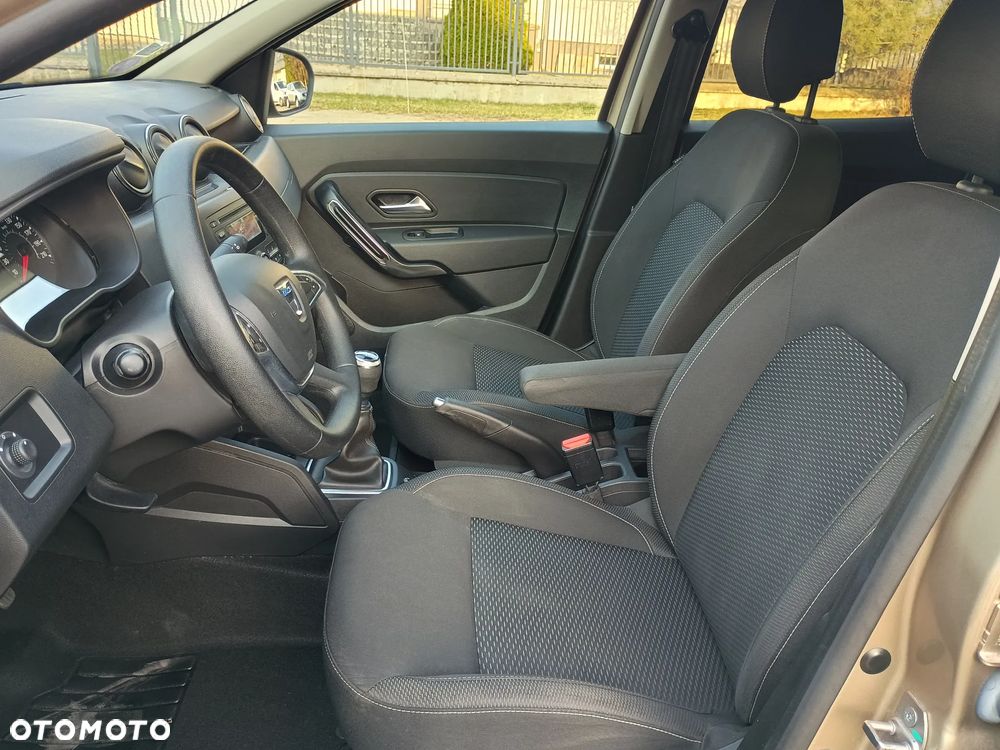 Dacia Duster SCe 115 2WD Prestige - 28