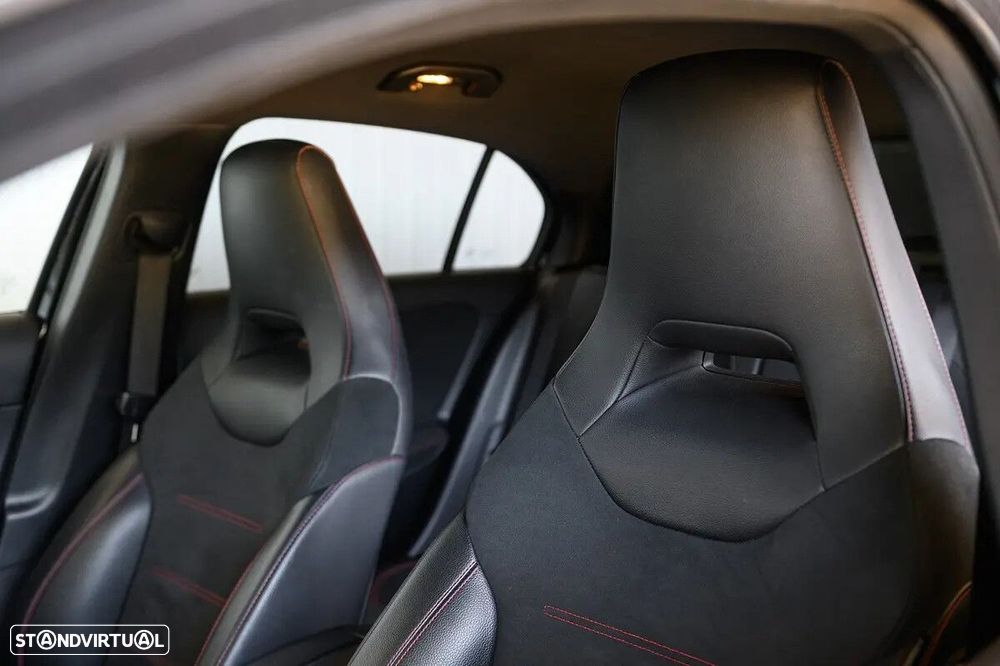 Mercedes-Benz A 180 d AMG Line Aut. - 24