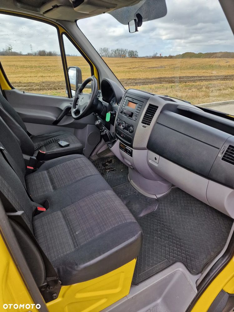 Mercedes-Benz Sprinter - 10