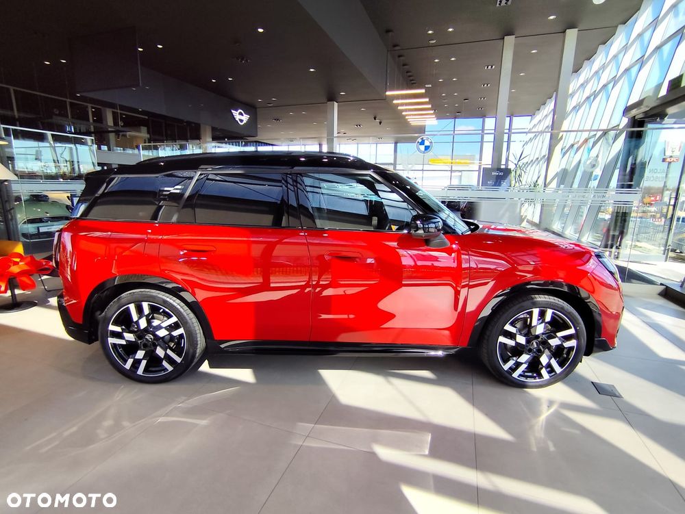 MINI Countryman SE ALL4 66.5kWh Linia Essential - 6