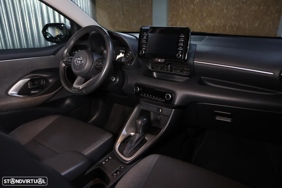 Toyota Yaris - 17
