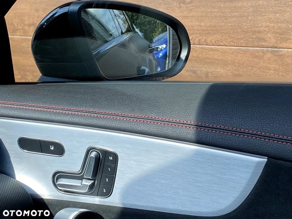 Mercedes-Benz CLA AMG 35 4-Matic 7G-DCT - 37