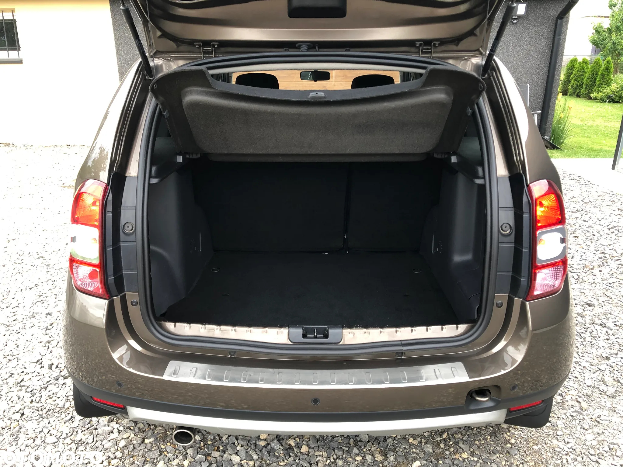 Dacia Duster 1.6 SCe Laureate S&S - 31