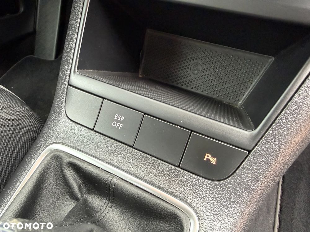 Volkswagen Golf Plus 1.4 TSI United - 28