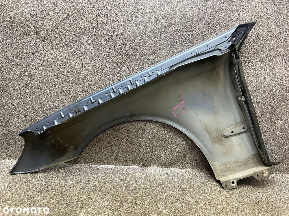 Blotnik prawy przod przedni Mercedes W211 C353 353U TEALLITE BLUE METALLIC - 9