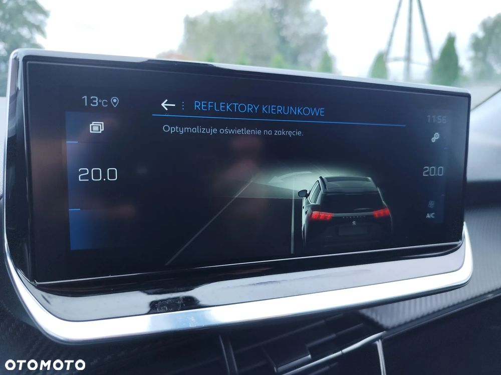 Peugeot 2008 1.2 PureTech Allure S&S EAT8 - 31