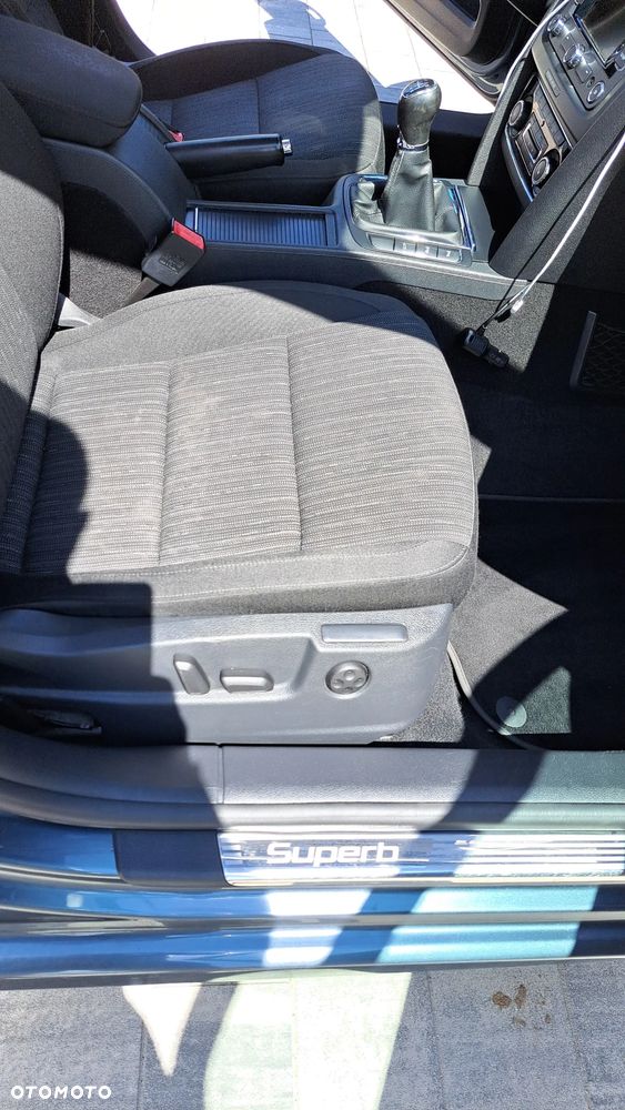 Skoda Superb 2.0 TDI Elegance - 14