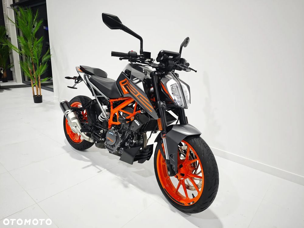 KTM Duke - 13